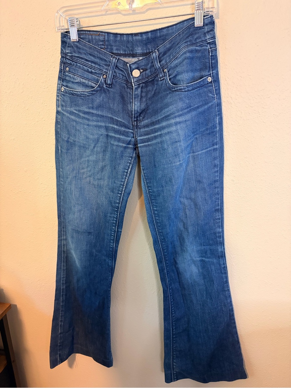 Vintage Levi’s Women’s Blue Denim Bootcut Jeans - Lowcut